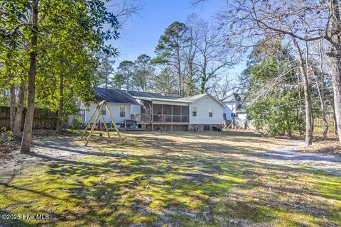 2135 Perrytown Loop Rd, New Bern, NC 28562 photo 4