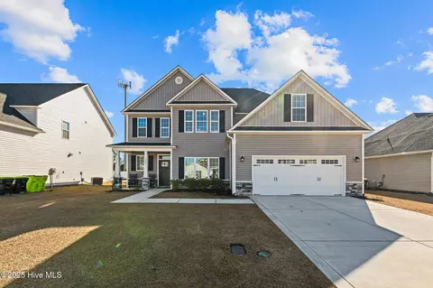 1008 Clydesdale Ct, New Bern, NC 28562