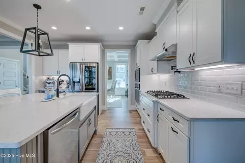 Kitchen - 88 Daylight Dr, Hampstead, NC 28443 photo 1 of 4