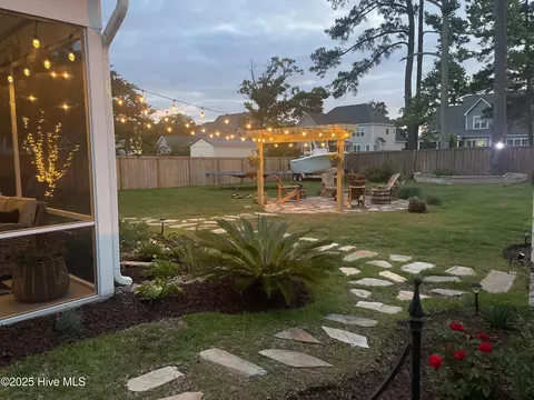 Exterior - 88 Daylight Dr, Hampstead, NC 28443 photo 11 of 20