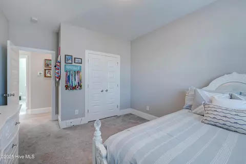 Bedroom - 88 Daylight Dr, Hampstead, NC 28443 photo 9 of 13