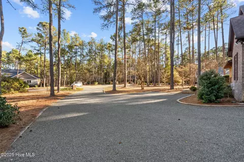 Exterior - 7 Brinyan Ct, Pinehurst, NC 28374 photo 7 of 17
