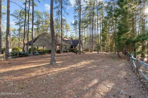 Exterior - 7 Brinyan Ct, Pinehurst, NC 28374 photo 2 of 17
