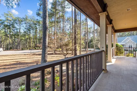 Exterior - 7 Brinyan Ct, Pinehurst, NC 28374 photo 8 of 17
