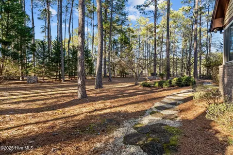 Exterior - 7 Brinyan Ct, Pinehurst, NC 28374 photo 15 of 17