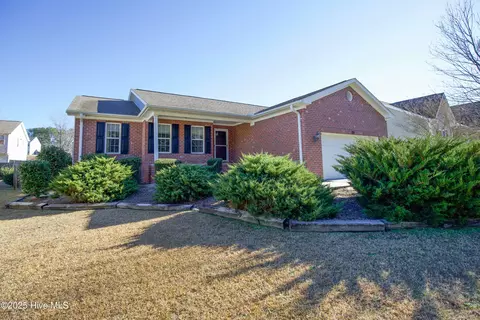 224 Robert Pl, Carthage, NC 28327