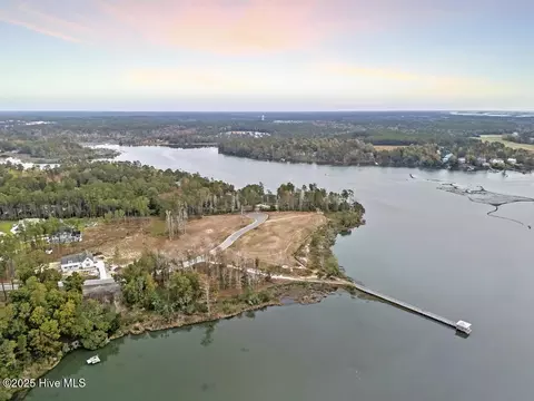 47 Crown Pointe Dr, Hampstead, NC 28443 photo 2