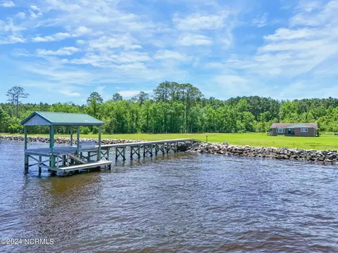 240 Owens Rd, Columbia, NC 27925