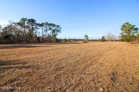 175 Pinetop Rd, Newport, NC 28570