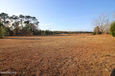 181 Pinetop Rd, Newport, NC 28570