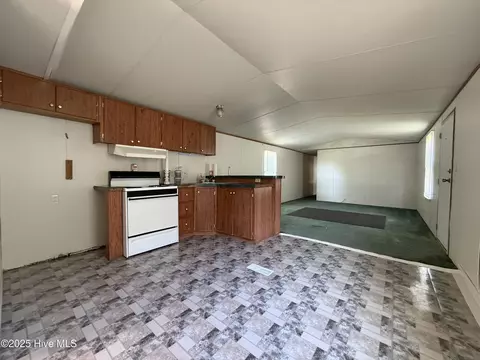 1098 Dewey Hardison Rd, Williamston, NC 27892 photo 5
