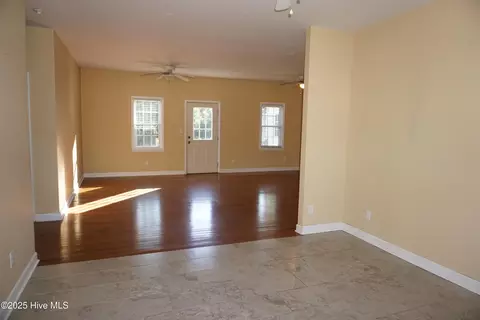 Living - 111 Red Drum Ln, Gloucester, NC 28528 photo 1 of 6