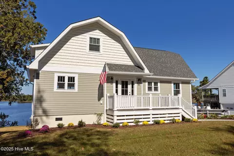 168 Dogwood Dr, Cedar Point, NC 28584