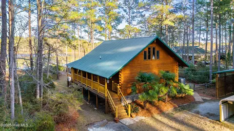 128 Fork Point Rd W, Oriental, NC 28571