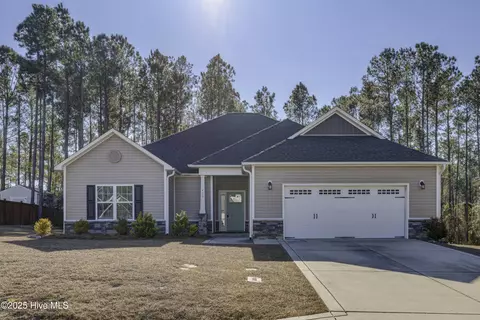 429 W Huckleberry Way, Rocky Point, NC 28457
