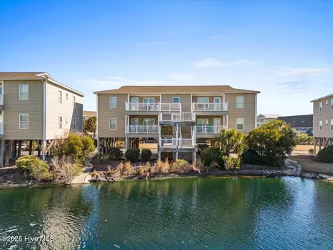 266 W Second St # 2C, Ocean Isle Beach, NC 28469
