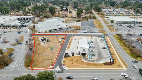 1700 Red Robin Ln, New Bern, NC 28562