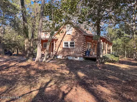 Exterior - 280 Thomas Ln, Hampstead, NC 28443 photo 11 of 22