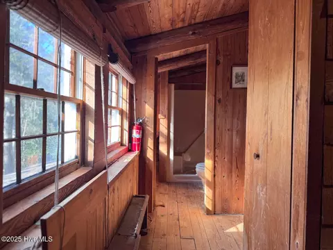 Entry Way - 280 Thomas Ln, Hampstead, NC 28443 photo 6 of 6
