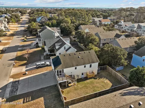 519 W Walker St, Kill Devil Hills, NC 27948 photo 5