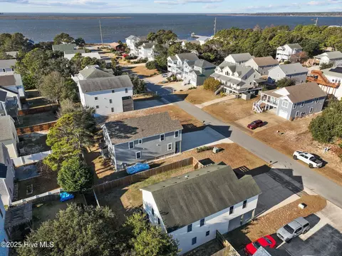 519 W Walker St, Kill Devil Hills, NC 27948 photo 11