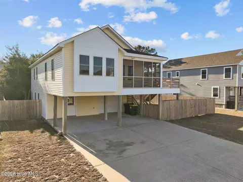 519 W Walker St, Kill Devil Hills, NC 27948 photo 3