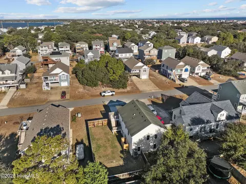 519 W Walker St, Kill Devil Hills, NC 27948 photo 8
