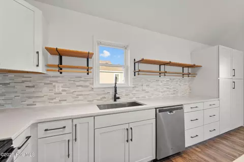 519 W Walker St, Kill Devil Hills, NC 27948 photo 20