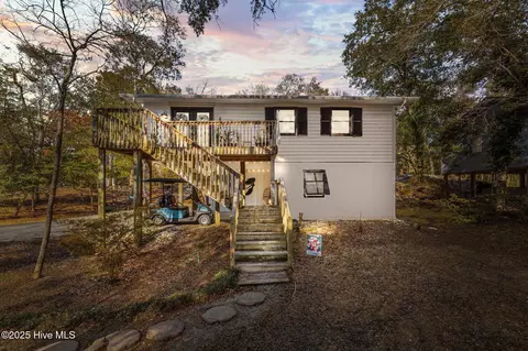 7312 Archers Creek Dr, Emerald Isle, NC 28594