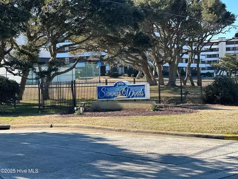 1505 Salter Path Rd #512A, Indian Beach, NC 28512