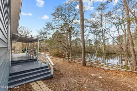 Exterior - 248 Summertree Ct, Clinton, NC 28328 photo 2 of 5