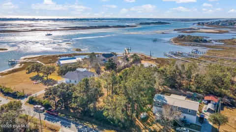 4 Watts Landing Rd, Hampstead, NC 28443 photo 3