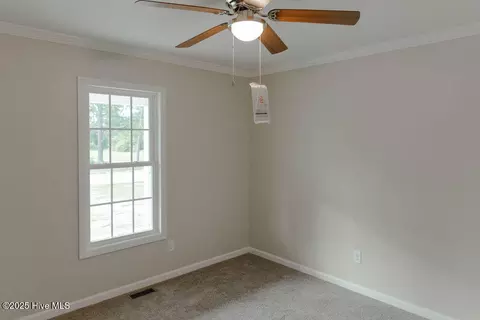 306 Locust St, Hamlet, NC 28345 photo 13
