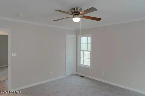 306 Locust St, Hamlet, NC 28345 photo 17