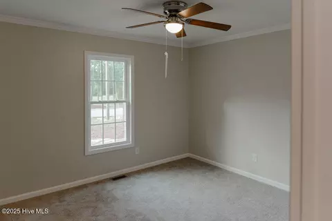 306 Locust St, Hamlet, NC 28345 photo 23