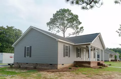 306 Locust St, Hamlet, NC 28345 photo 29