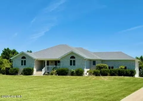 130 Ambrose Ln, Moyock, NC 27958