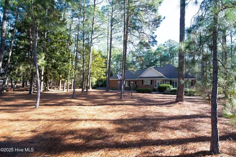 Exterior - 19 Troon Dr, Pinehurst, NC 28374 photo 16 of 18