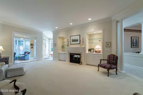 Living - 19 Troon Dr, Pinehurst, NC 28374 photo 3 of 4