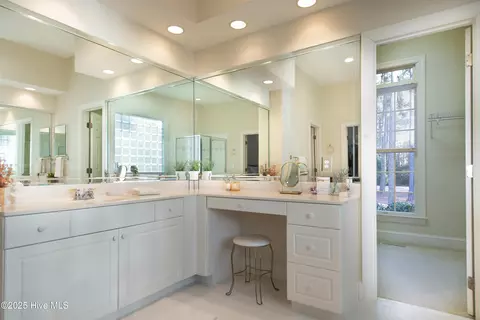 Bath - 19 Troon Dr, Pinehurst, NC 28374 photo 3 of 6