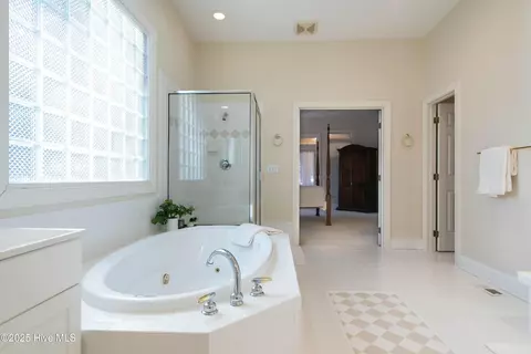 Bath - 19 Troon Dr, Pinehurst, NC 28374 photo 5 of 6