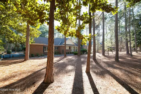 Exterior - 19 Troon Dr, Pinehurst, NC 28374 photo 11 of 18