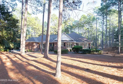 Exterior - 19 Troon Dr, Pinehurst, NC 28374 photo 12 of 18