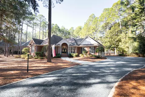 Exterior - 19 Troon Dr, Pinehurst, NC 28374 photo 1 of 18