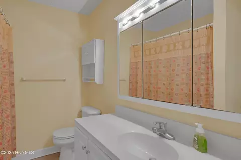 Bath - 79 Ridgecrest Dr, Chocowinity, NC 27817 photo 1 of 3
