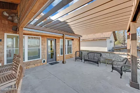 Exterior - 79 Ridgecrest Dr, Chocowinity, NC 27817 photo 6 of 8