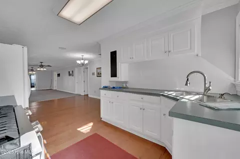 Kitchen - 79 Ridgecrest Dr, Chocowinity, NC 27817 photo 1 of 3