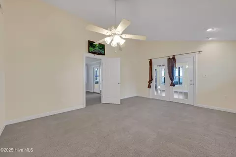 Living - 79 Ridgecrest Dr, Chocowinity, NC 27817 photo 2 of 3