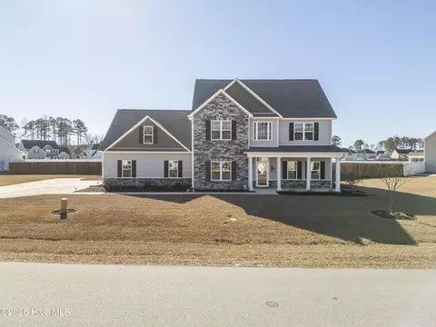 1018 Kingfish Way, New Bern, NC 28562