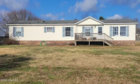 203 Francktown Rd, Richlands, NC 28574